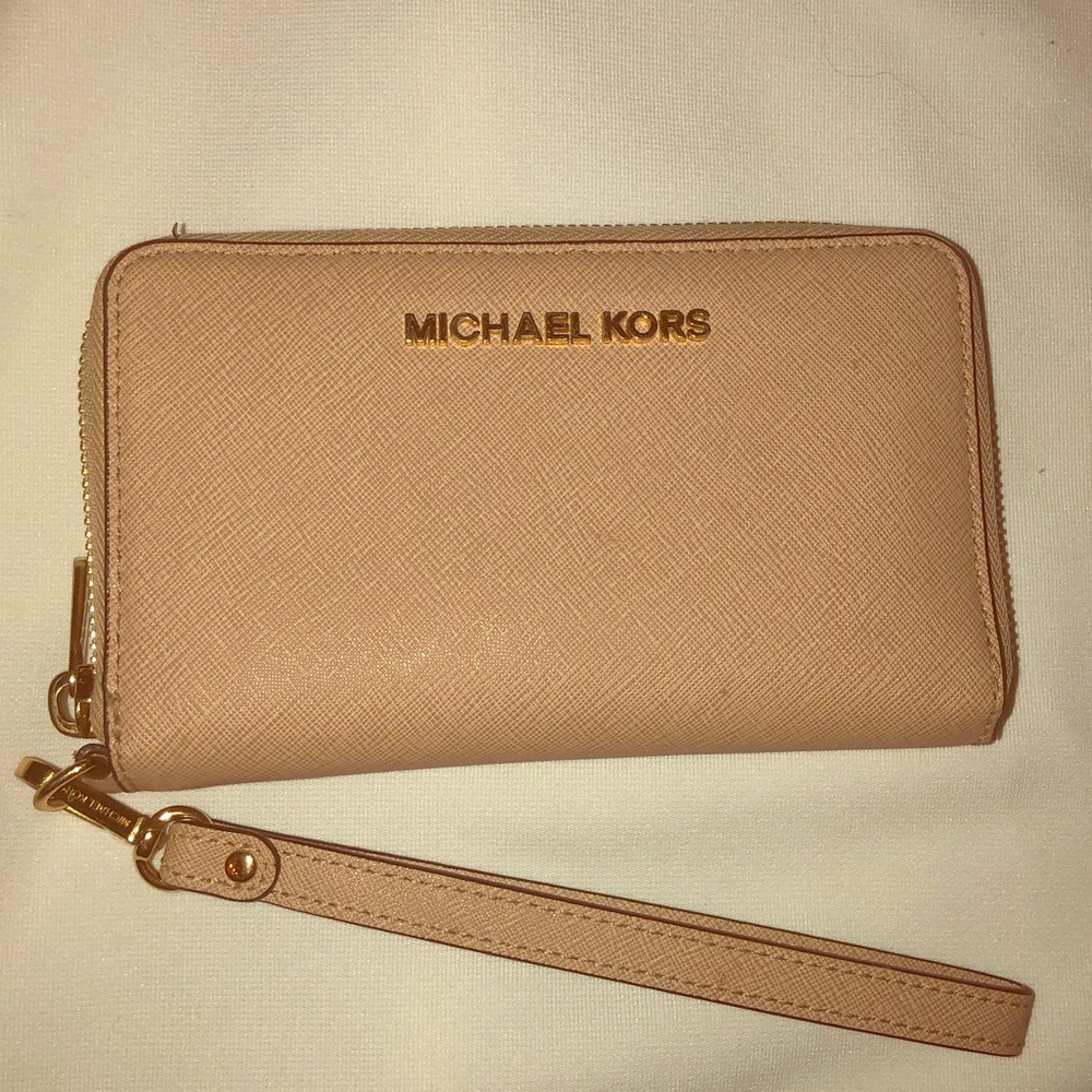 Michael Kors Wristlet